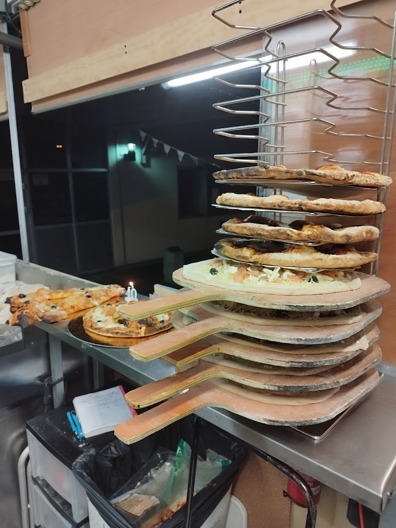 Pizza Station ( prends les commandes téléphone toute la journée) · Photos 11