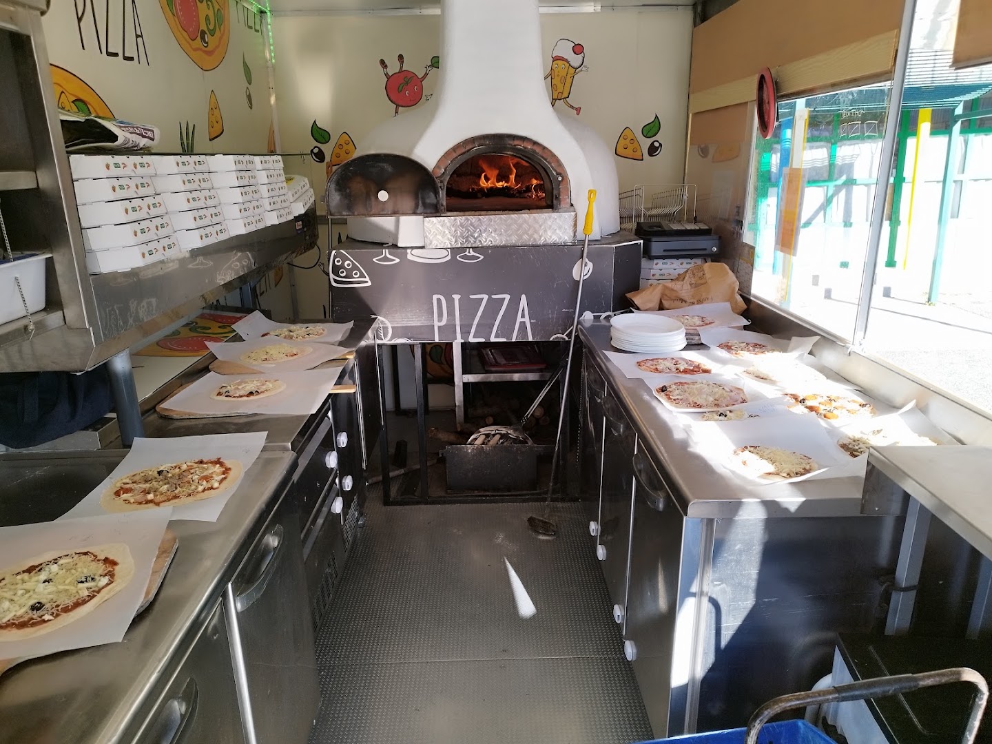 Pizza Station ( prends les commandes téléphone toute la journée) · Photos 4